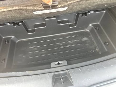 Used 2020 Chevrolet Traverse High Country w/ LPO, Floor Liner Package AWD/4WD image 32