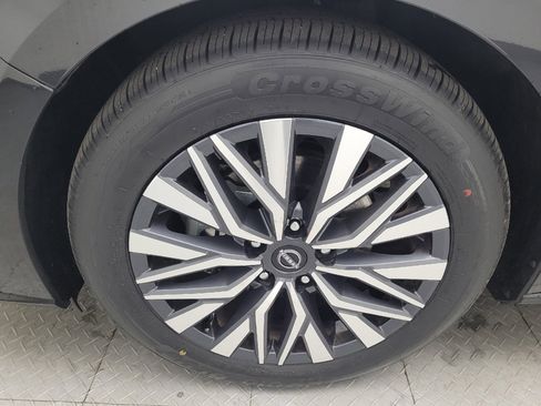 Used 2024 Nissan Altima 2.5 SV image 31