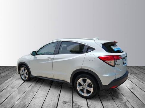 Used 2019 Honda HR-V EX-L image 3