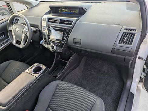 Used 2017 Toyota Prius V Two image 21