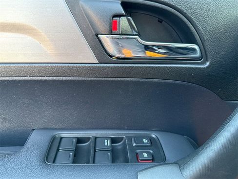 Used 2011 Honda CR-V EX-L image 18