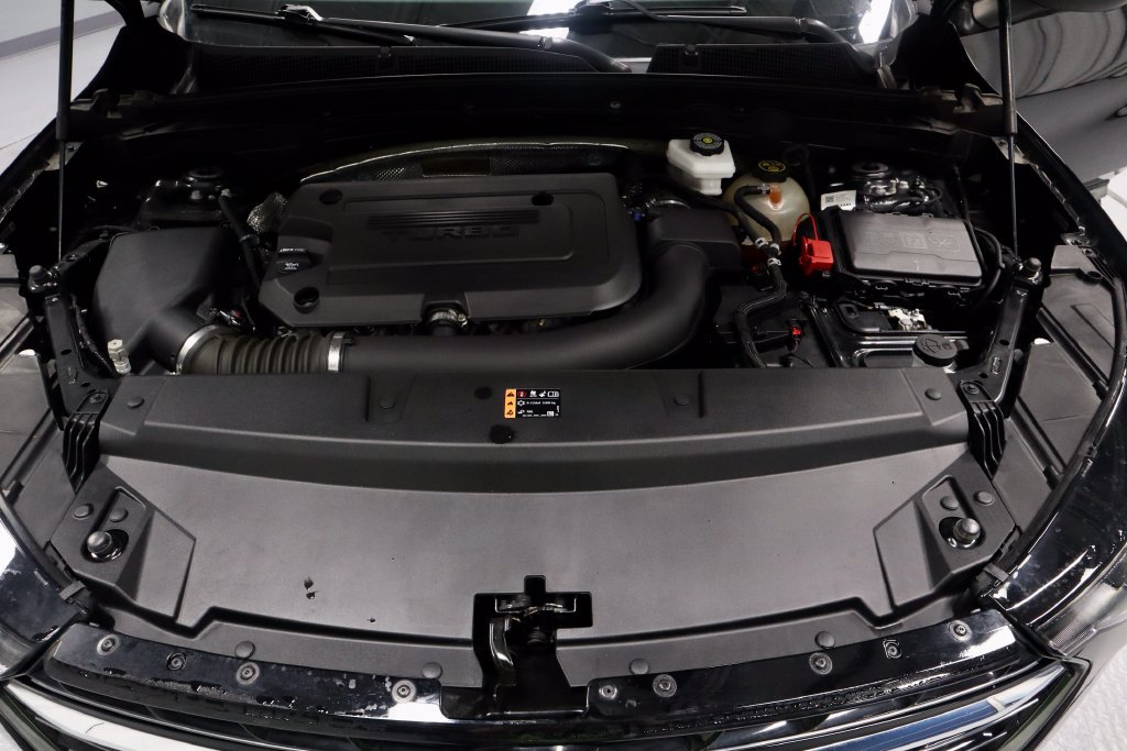 Used 2023 Buick Envision Essence w/ Sport Touring Package AWD/4WD image 17
