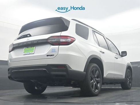 New 2026 Honda Pilot Sport image 32
