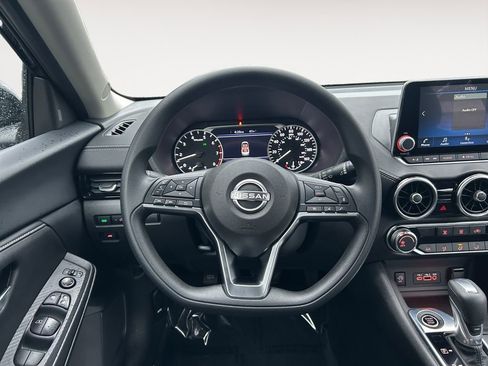 Used 2025 Nissan Sentra SV image 14