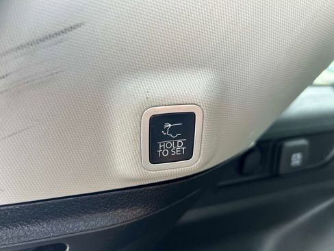 Certified 2022 Jeep Grand Cherokee Limited image 15