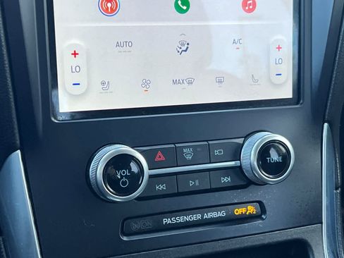 Used 2022 Ford Edge Titanium image 23