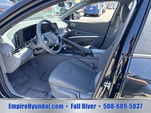 Certified 2023 Hyundai Elantra SEL FWD image 16