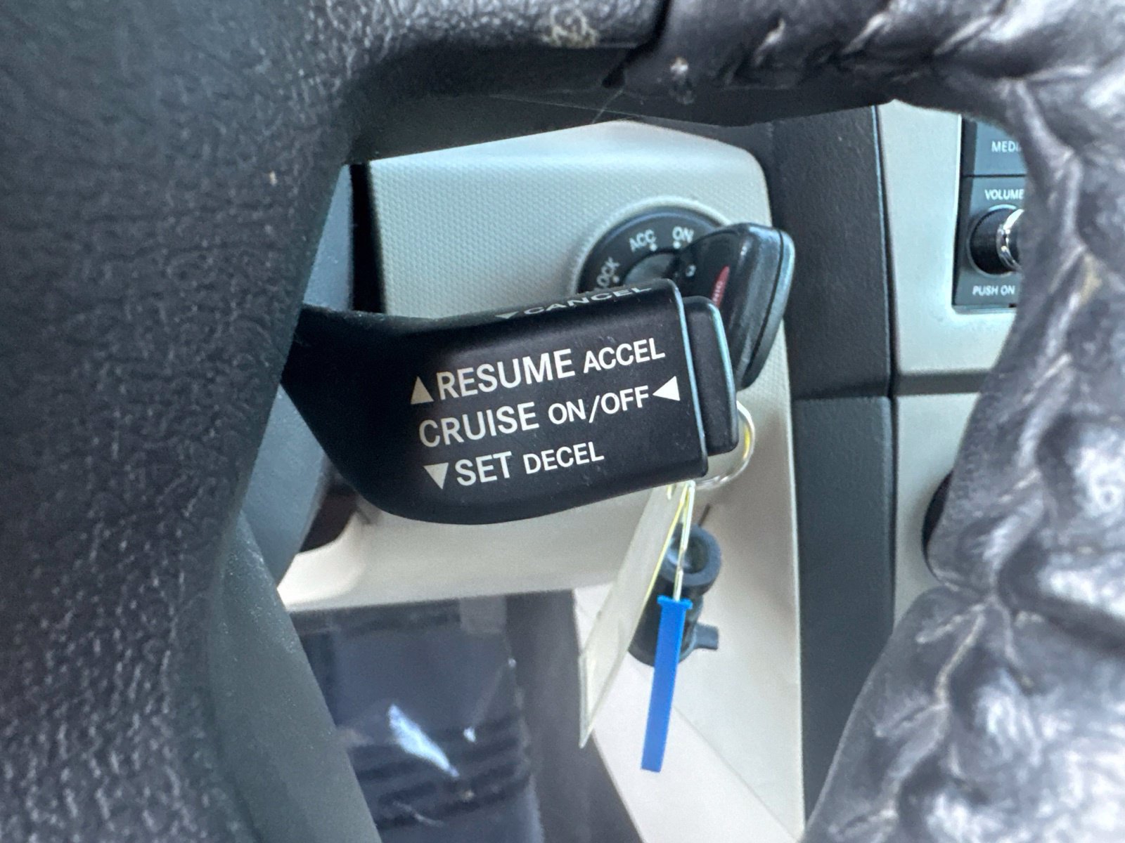 Used 2010 Dodge Avenger R/T FWD image 21