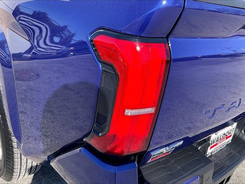 Used 2024 Toyota Tacoma SR5 image 33