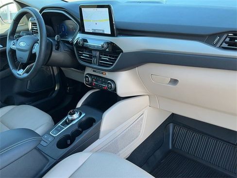 Used 2021 Ford Escape SEL w/ Technology Package image 19