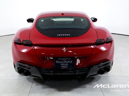 Used 2022 Ferrari Roma RWD image 7