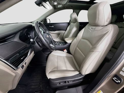 Certified 2023 Cadillac XT4 Premium Luxury FWD image 20
