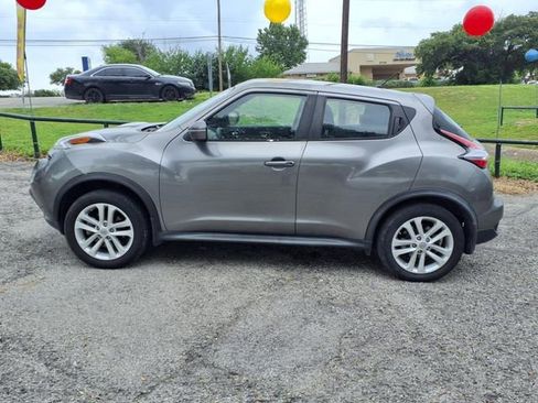 Used 2015 Nissan Juke S image 4