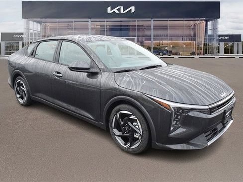 New 2025 Kia K4 EX image 10