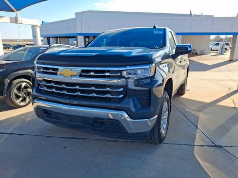 Used 2025 Chevrolet Silverado 1500 LT AWD/4WD image 7
