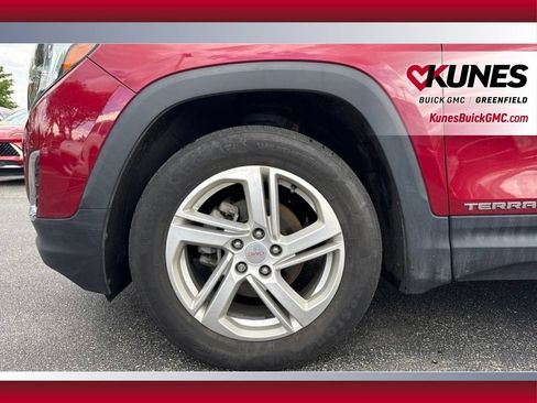 Used 2018 GMC Terrain SLE w/ Driver Convenience Package AWD/4WD image 14