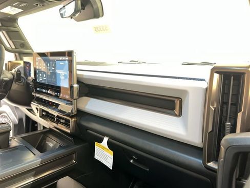 Used 2024 GMC Hummer EV 3X w/ Battery Pack, 24 Module Pack AWD/4WD image 27