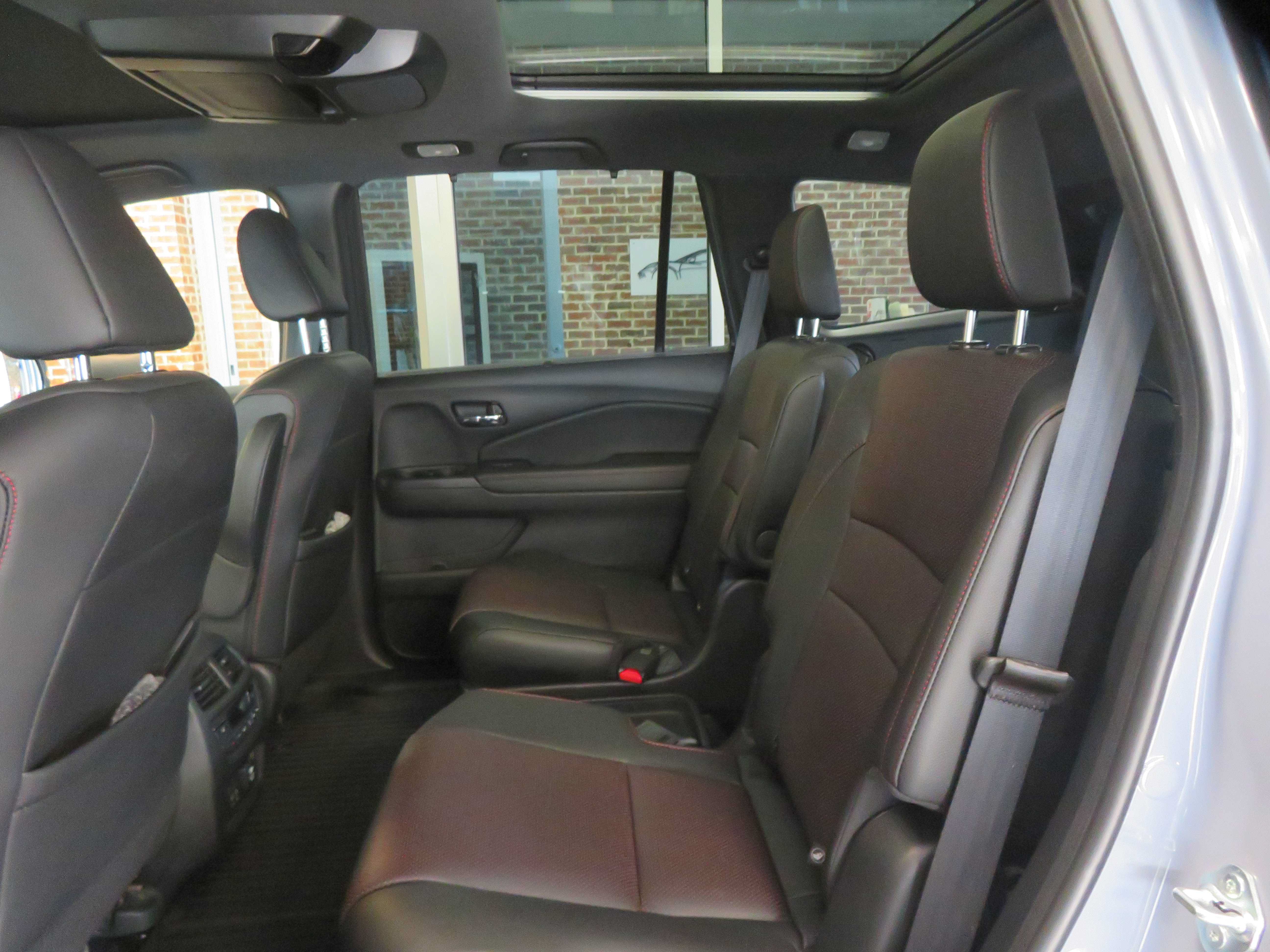 Used 2022 Honda Pilot Black Edition image 20