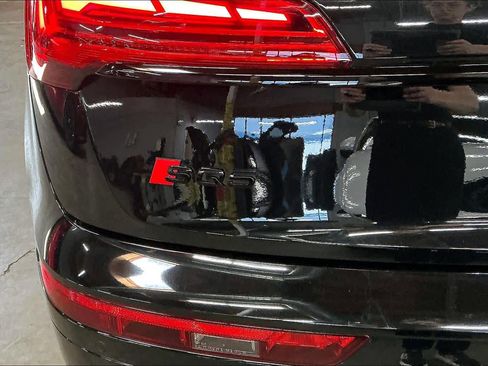 Used 2023 Audi SQ5 Premium Plus w/ Premium Plus Package image 11