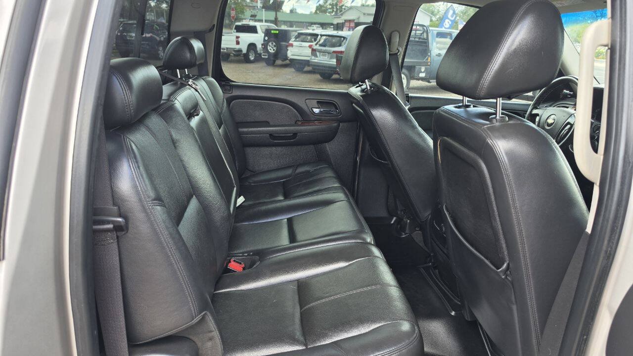 Used 2008 Chevrolet Silverado 3500 LTZ AWD/4WD image 14
