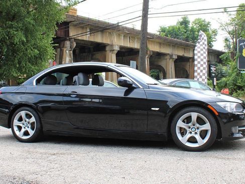 Used 2013 BMW 335i Convertible RWD image 11