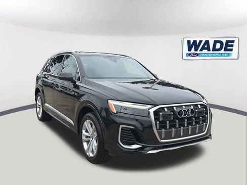 Used 2025 Audi Q7 3.0T Premium Plus AWD/4WD image 3