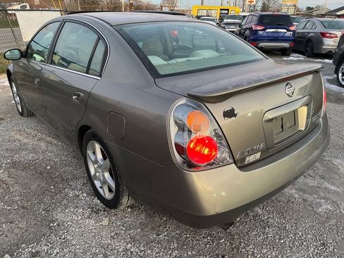 Used 2003 Nissan Altima 3.5 SE w/ (SPT) Sport Pkg image 3