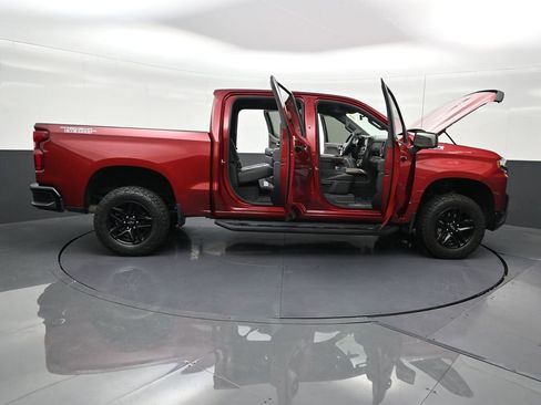 Used 2020 Chevrolet Silverado 1500 LT Trail Boss image 32