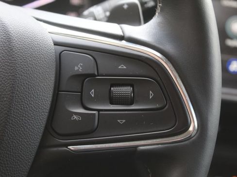 Used 2023 Buick Envision Essence FWD image 34