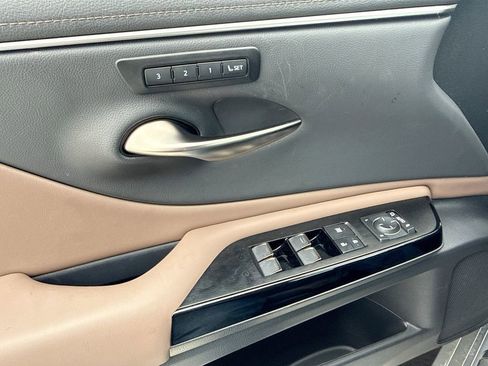 Used 2025 Lexus ES 350 w/ Premium Package FWD image 28