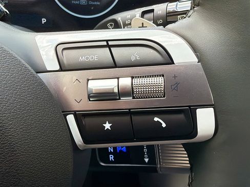 New 2026 Hyundai Tucson Limited image 39