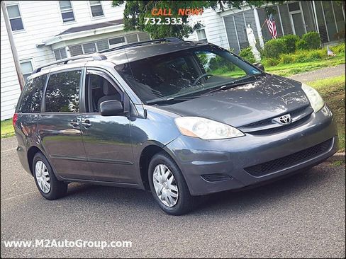 Used 2006 Toyota Sienna LE image 26
