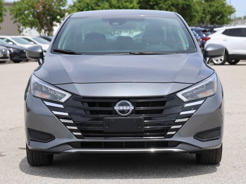 Used 2025 Nissan Versa SV FWD image 2