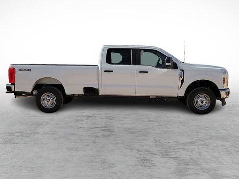 New 2026 Ford F250 XL w/ XL Chrome Package image 12