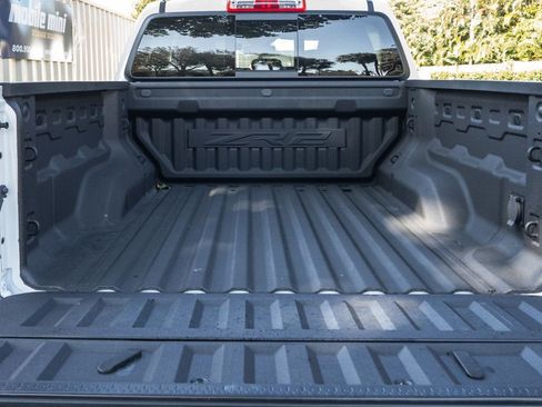 Used 2024 Chevrolet Colorado ZR2 w/ ZR2 Convenience Package III image 31