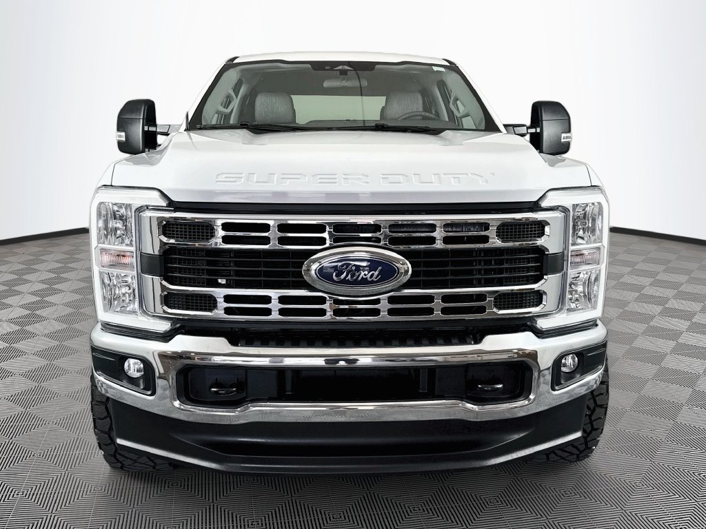 Used 2026 Ford F250 XLT w/ FX4 Off-Road Package AWD/4WD image 2