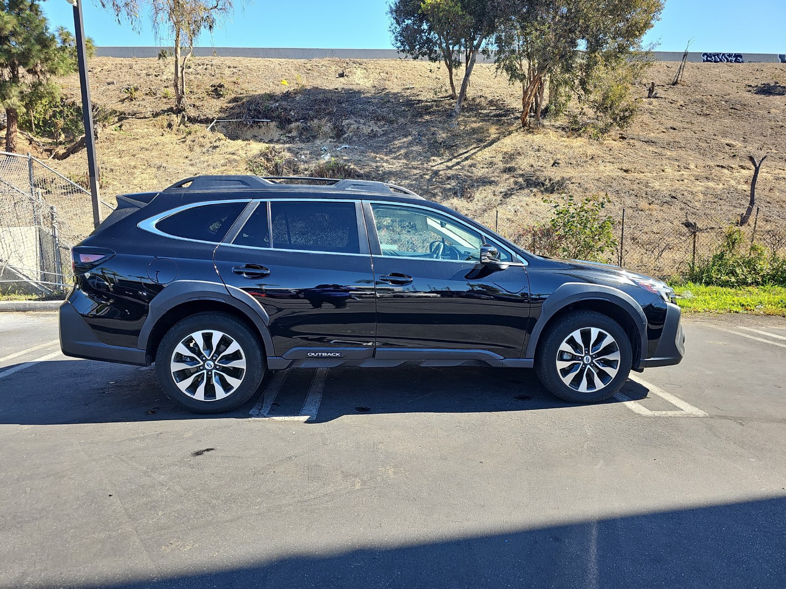 Used 2024 Subaru Outback Limited AWD/4WD image 8