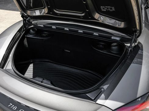 Used 2019 Porsche 718 Boxster RWD image 54