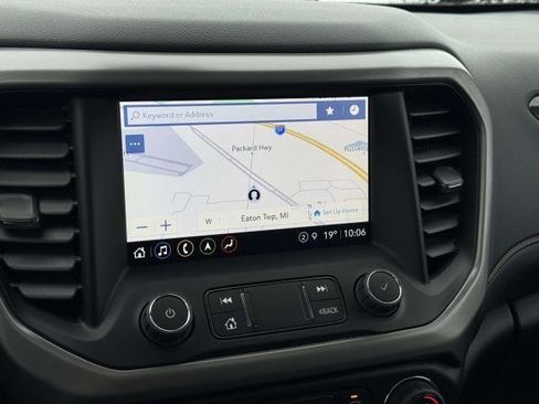 Used 2023 GMC Acadia AT4 w/ Technology Package image 29