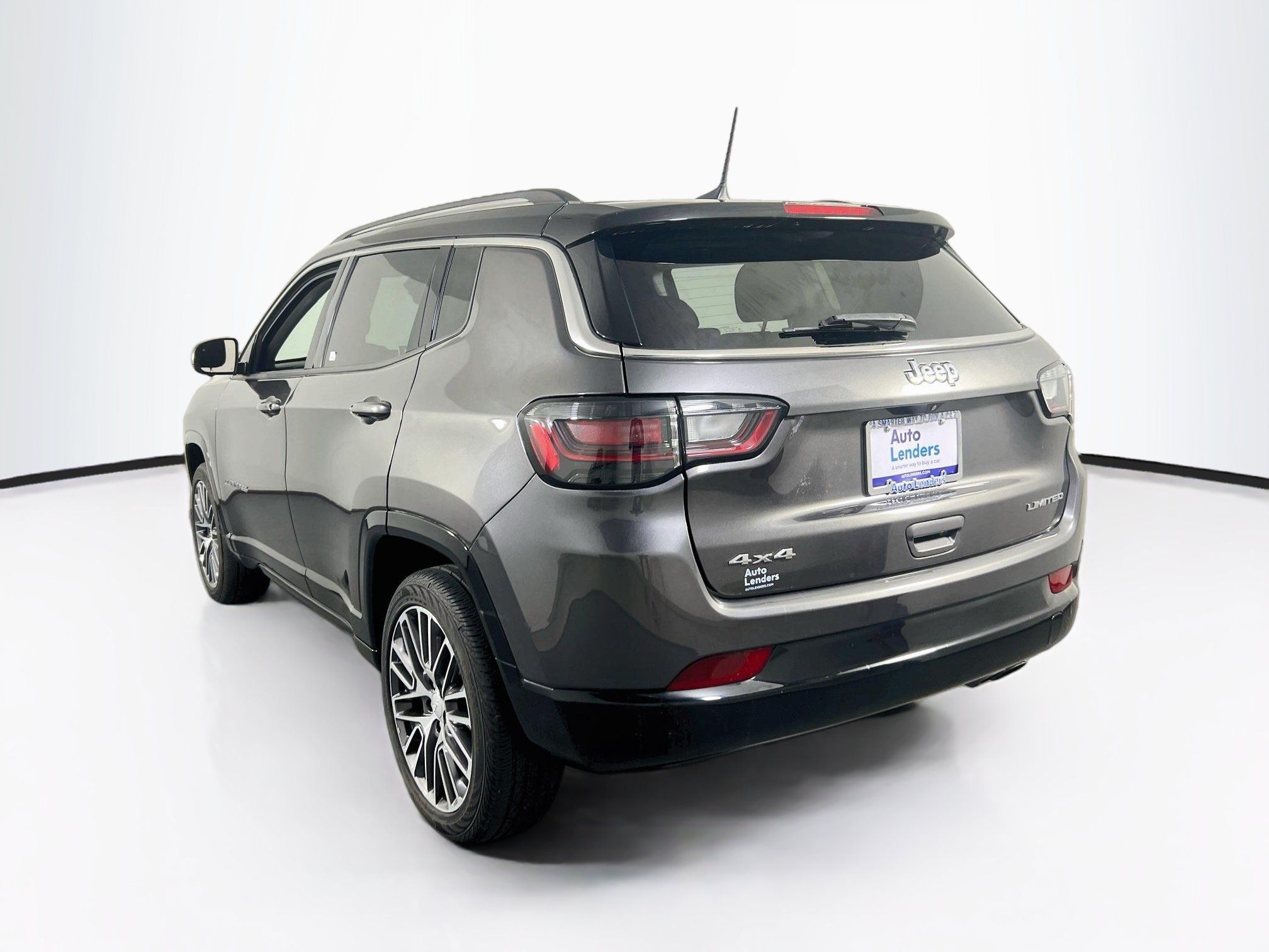 Used 2022 Jeep Compass Limited w/ Elite Group AWD/4WD image 7