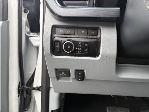 Used 2024 Ford F350 Limited w/ FX4 Off-Road Package image 35