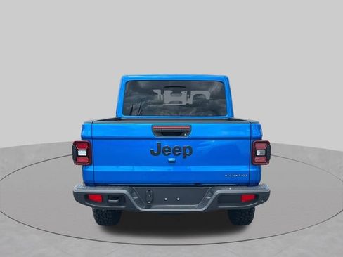 Used 2025 Jeep Gladiator Sport AWD/4WD image 29