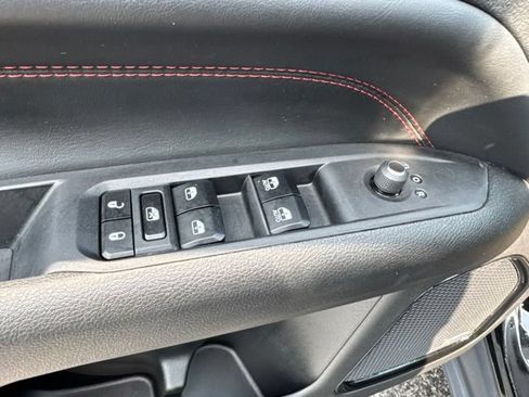 Used 2023 Jeep Compass Trailhawk w/ Sun and Sound Group AWD/4WD image 9