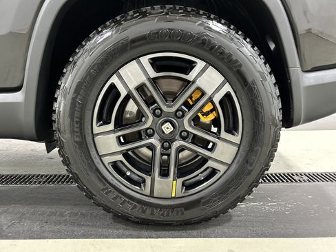 Used 2023 Rivian R1S Adventure Quad AWD/4WD image 10