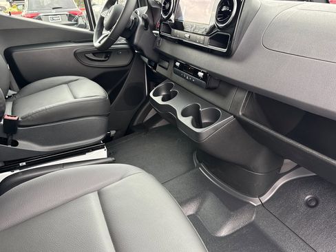 New 2026 Mercedes-Benz Sprinter 2500 image 15
