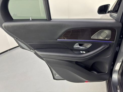 Used 2021 Mercedes-Benz GLE 350 w/ Premium Package image 47