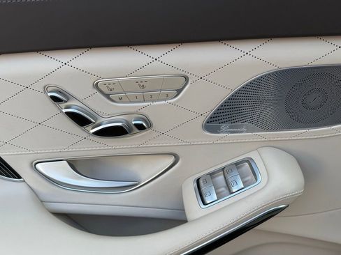 Used 2017 Mercedes-Benz Maybach S 550 4MATIC image 15