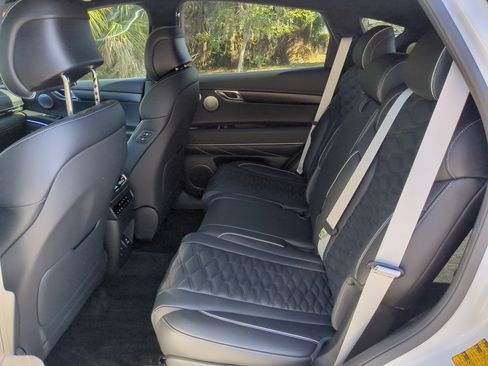 Used 2025 Genesis GV80 3.5T image 19