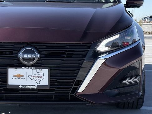 Used 2024 Nissan Altima 2.5 SL image 8