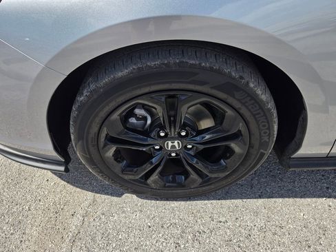 Used 2025 Honda Accord SE image 19